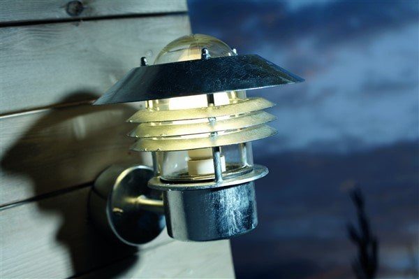 Nordlux Vejers Außenwandleuchte weiß Metall-Glas E27 IP54